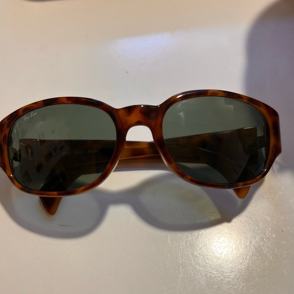 Ray Ban tortoise shell sunglasses - Picture 2 of 5